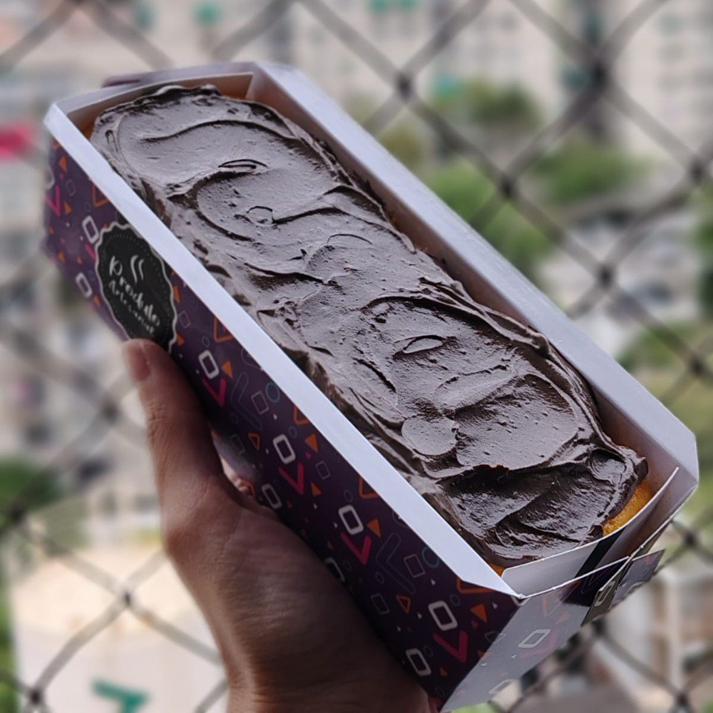Bolo de cenoura com cobertura de chocolate