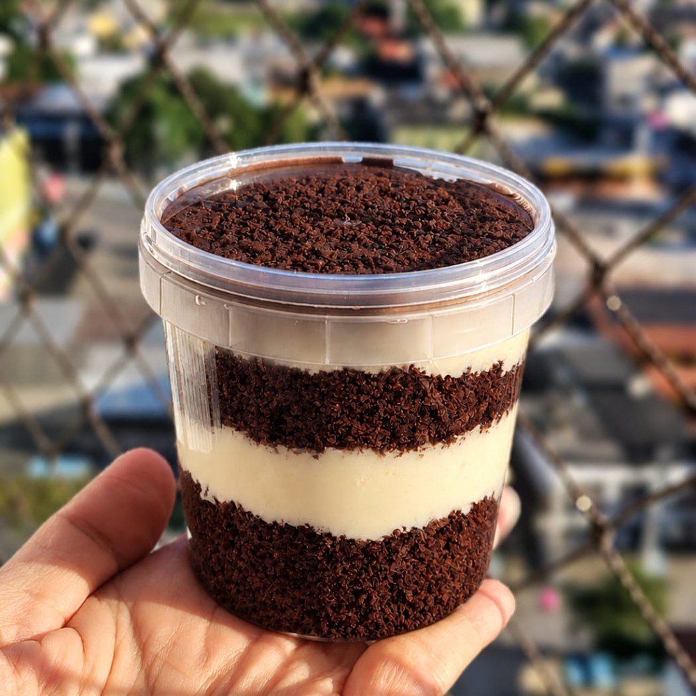 Chocolate com brigadeiro branco funcional